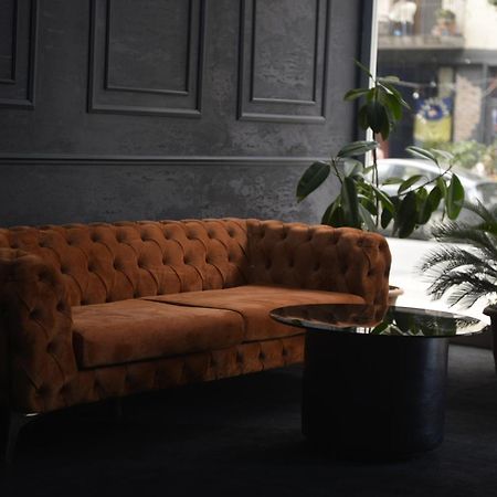 באטומי Aura Boutique Hotel מראה חיצוני תמונה