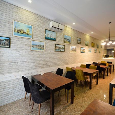 באטומי Aura Boutique Hotel מראה חיצוני תמונה
