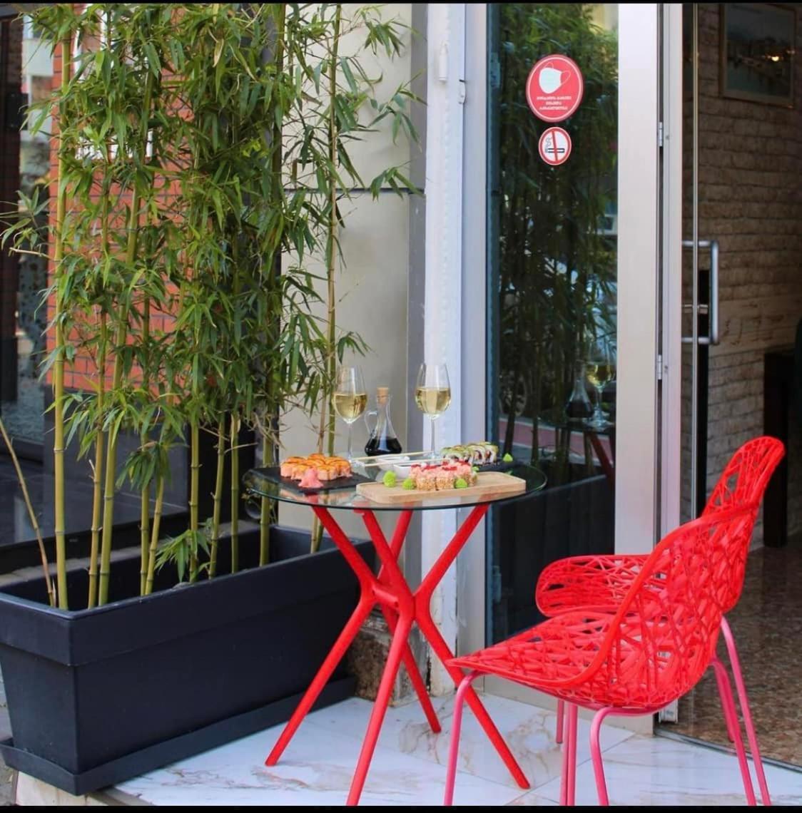 באטומי Aura Boutique Hotel מראה חיצוני תמונה