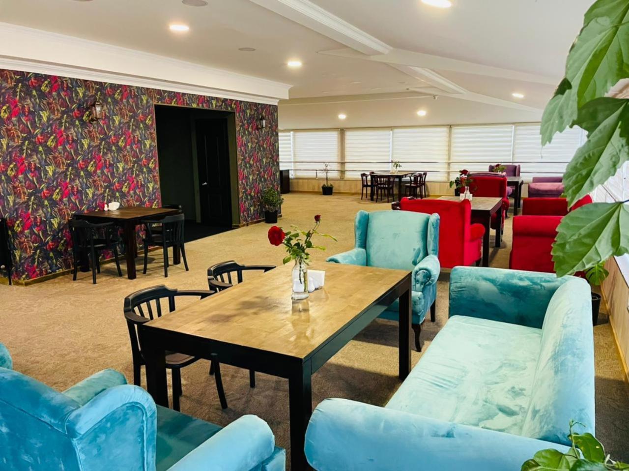 באטומי Aura Boutique Hotel מראה חיצוני תמונה