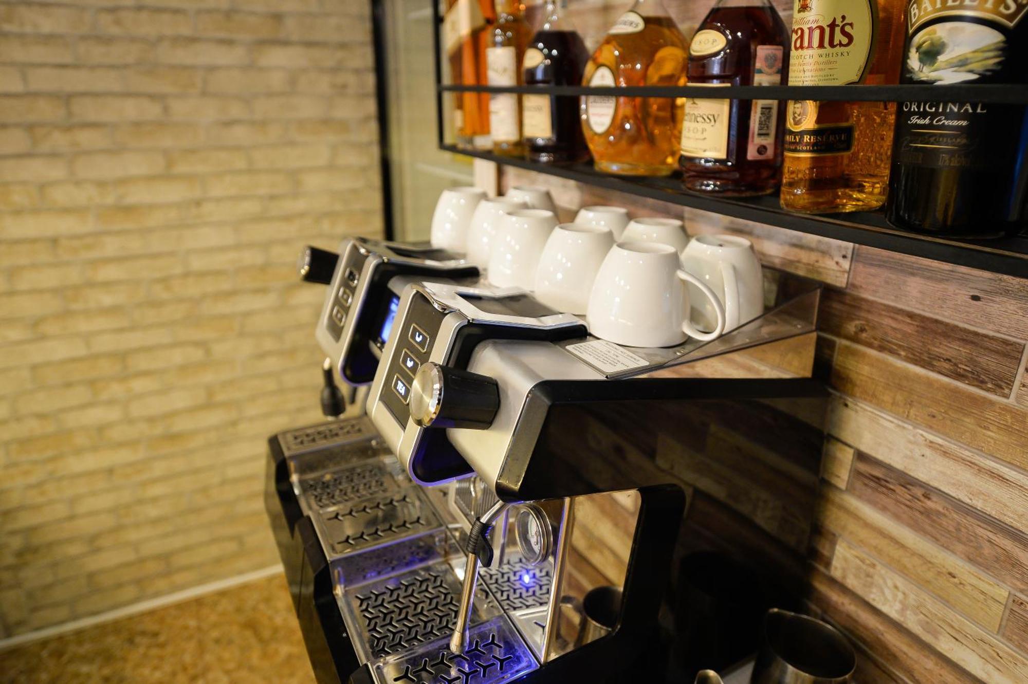 באטומי Aura Boutique Hotel מראה חיצוני תמונה