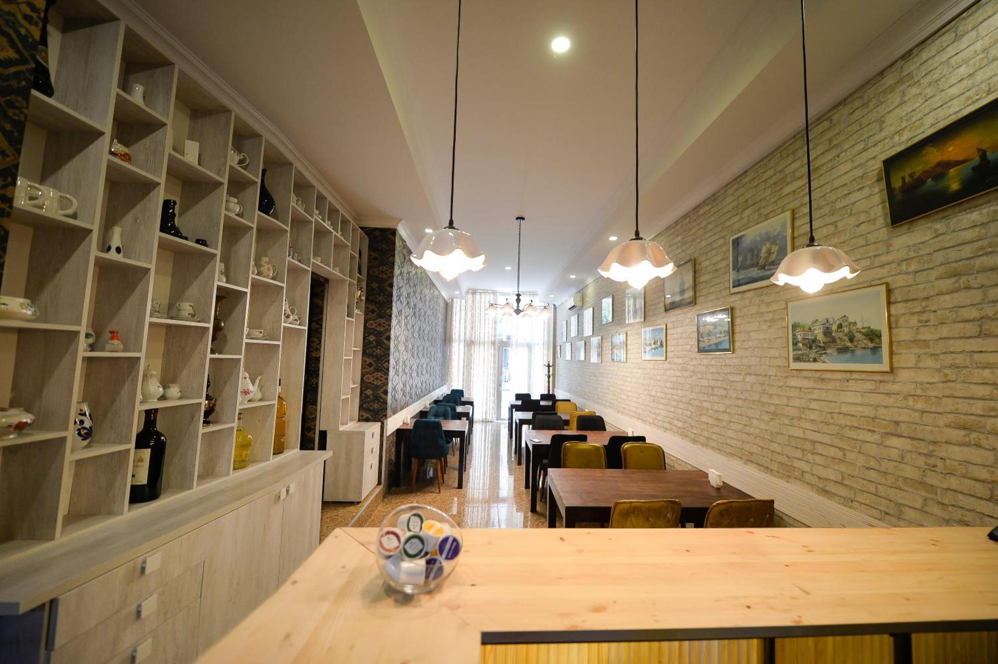 באטומי Aura Boutique Hotel מראה חיצוני תמונה