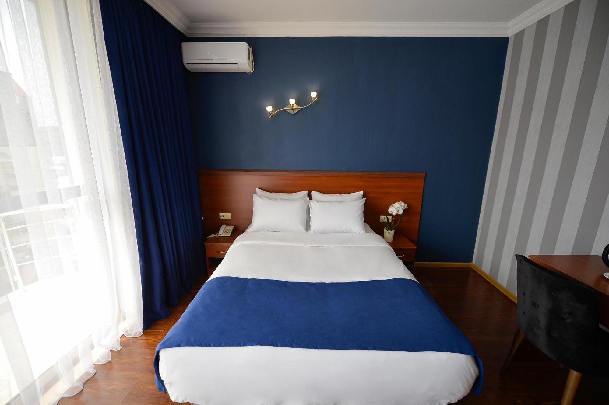 באטומי Aura Boutique Hotel מראה חיצוני תמונה