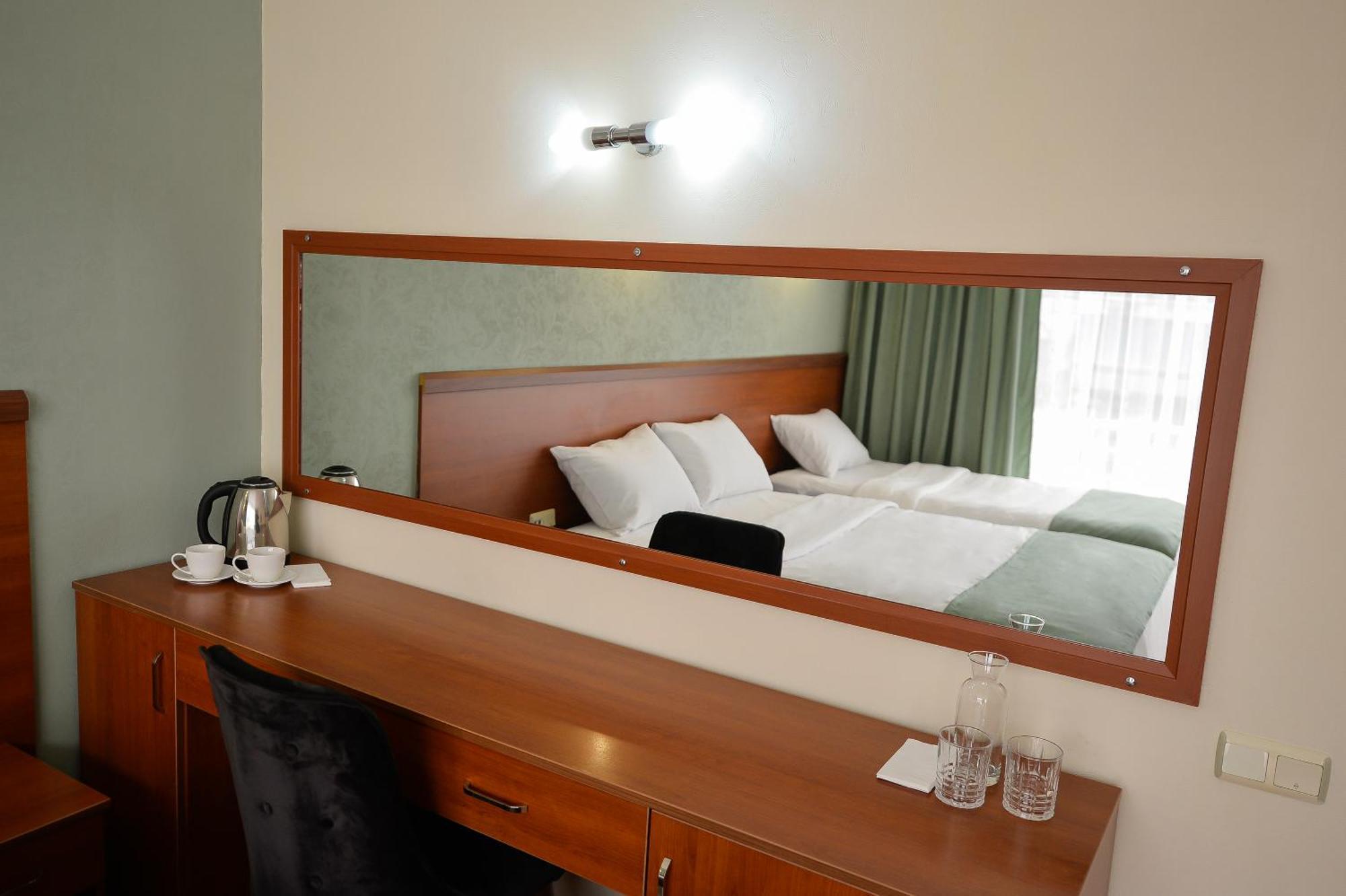 באטומי Aura Boutique Hotel מראה חיצוני תמונה