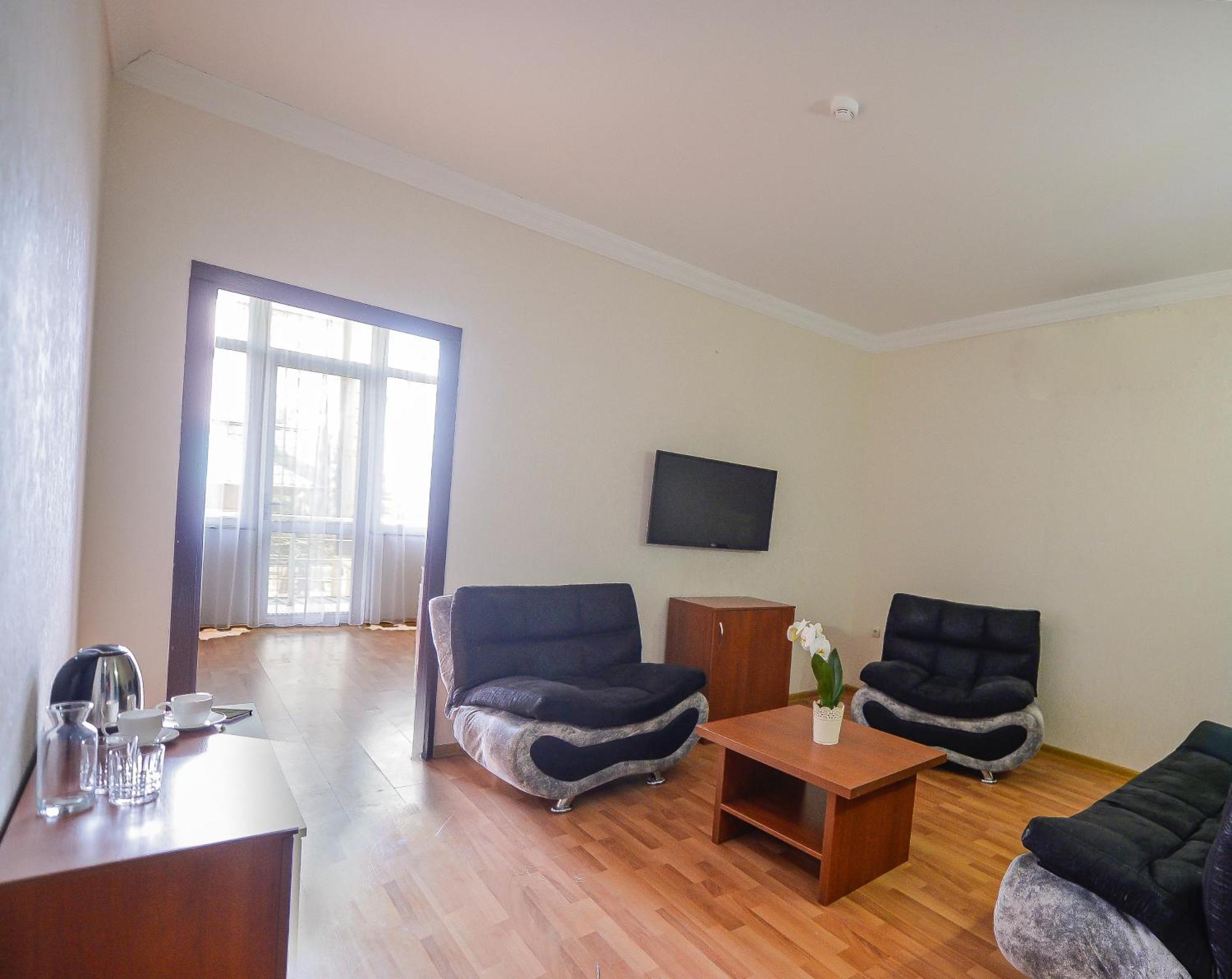 באטומי Aura Boutique Hotel מראה חיצוני תמונה