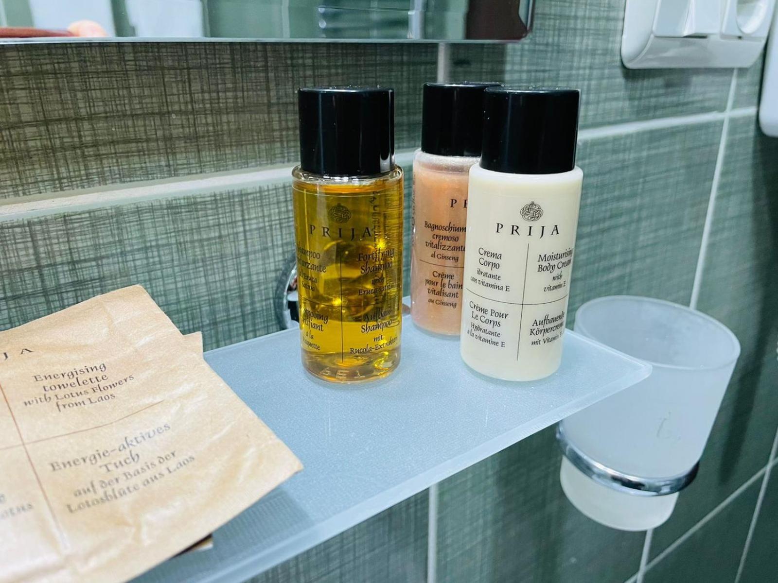 באטומי Aura Boutique Hotel חדר תמונה