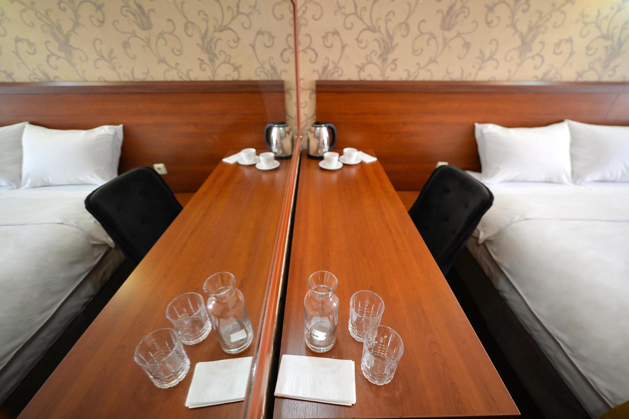 באטומי Aura Boutique Hotel מראה חיצוני תמונה